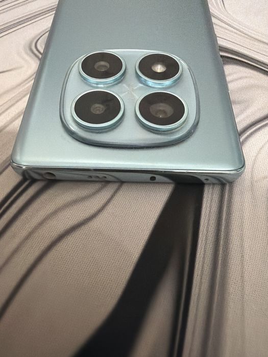 Xiaomi Redmi Note 14 Pro