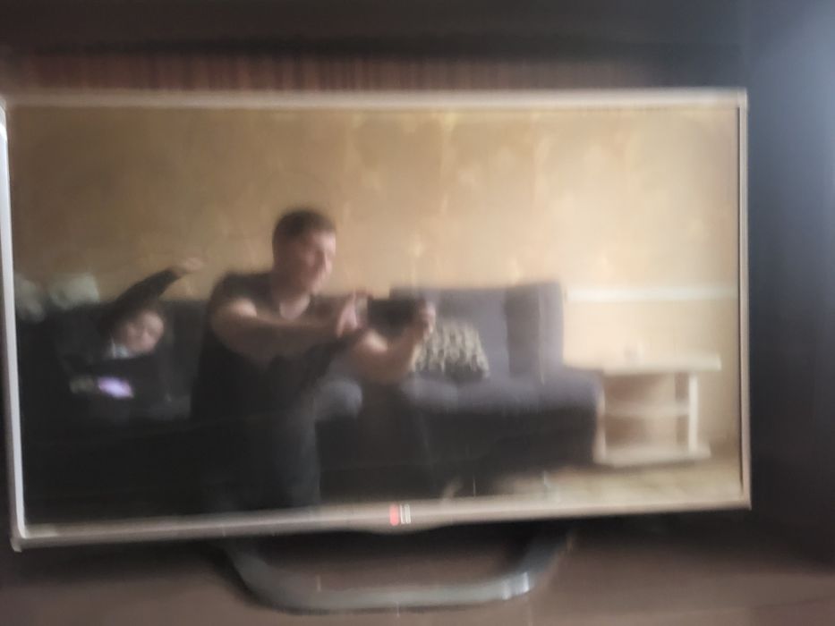 Телевизор на запчасти