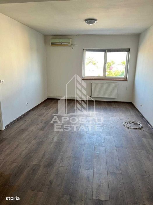 Apartament de vanzare cu o camera, etaj 2, zona Girocului