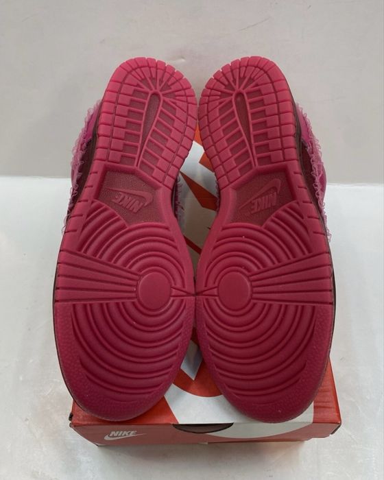 Nike Dunk Low Valentines Day (2022)