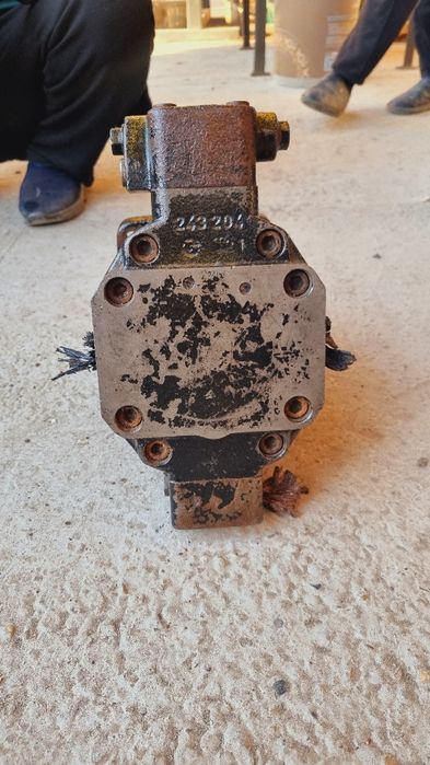 Гидроматор от экскаватора б/у