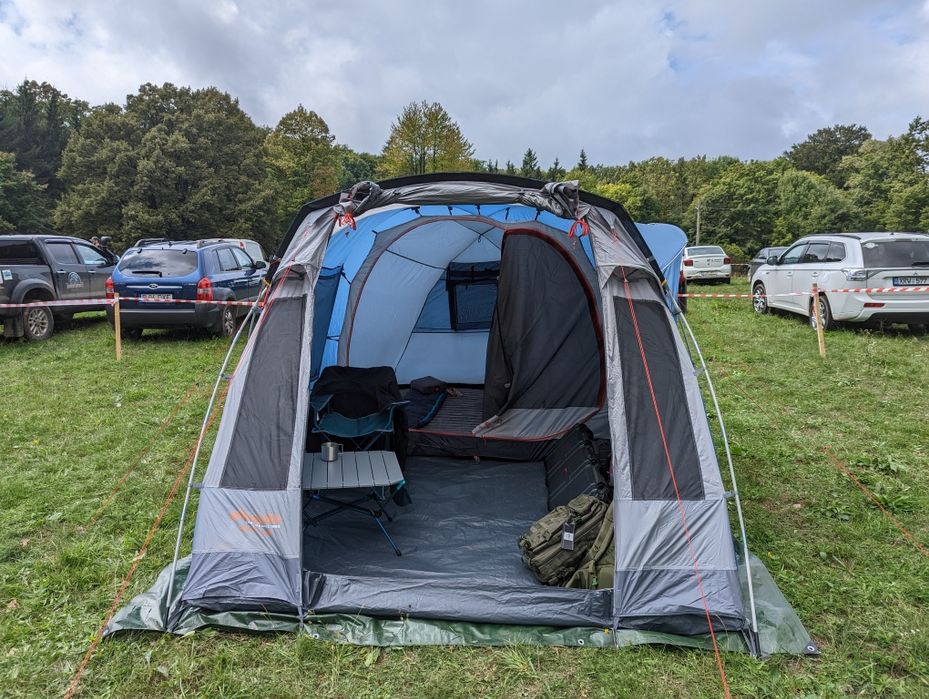 Vand cort pinguin nimbus 3 persoane