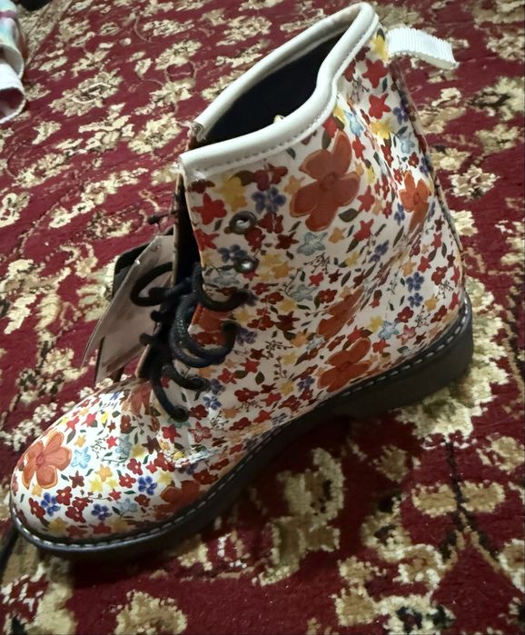 Женская обувь , ботинки