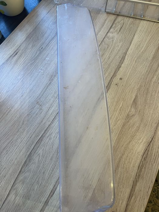 rafturi usa Hotpoint Ariston