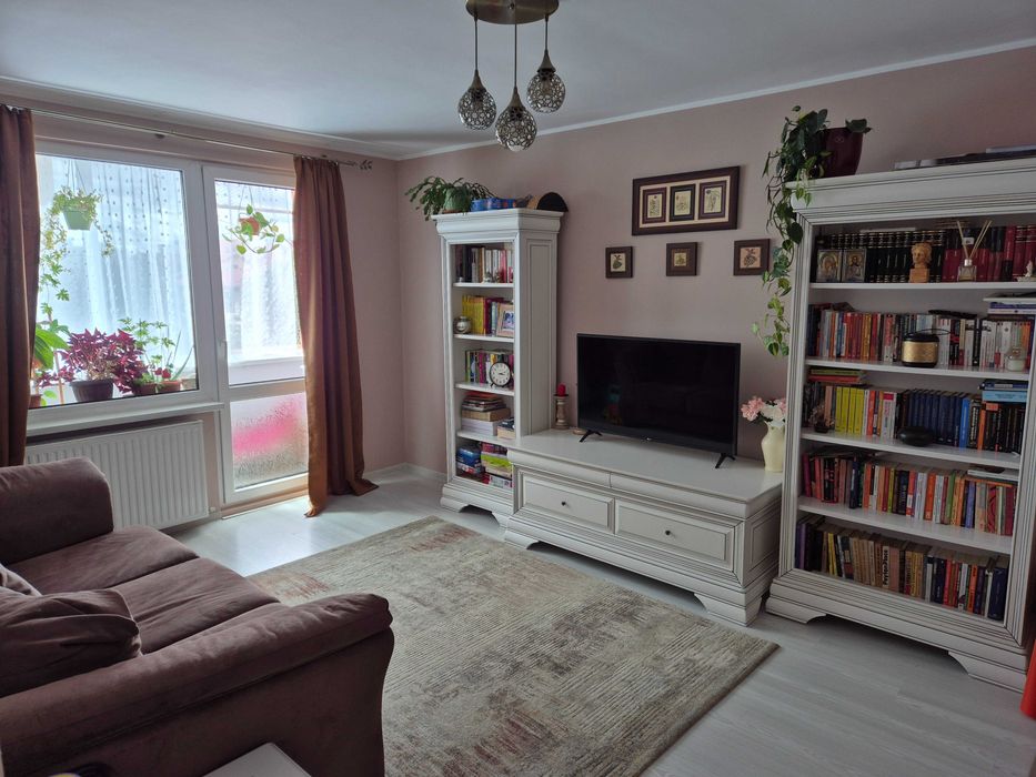 Proprietar,  vand apartament 2 camere decomandate, etaj 1