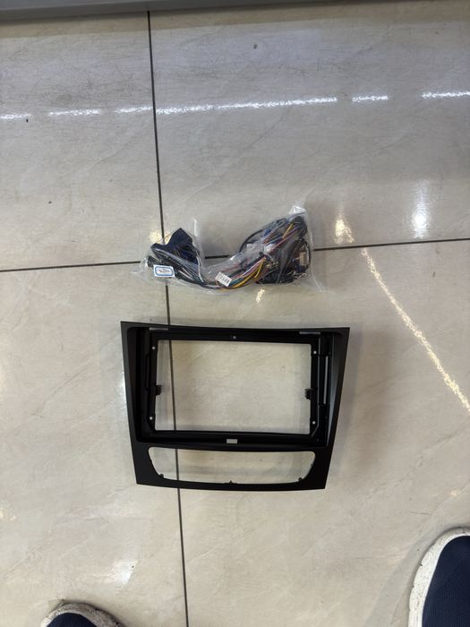 Teyes monitor uche ramka kabel mees W-211 uchun