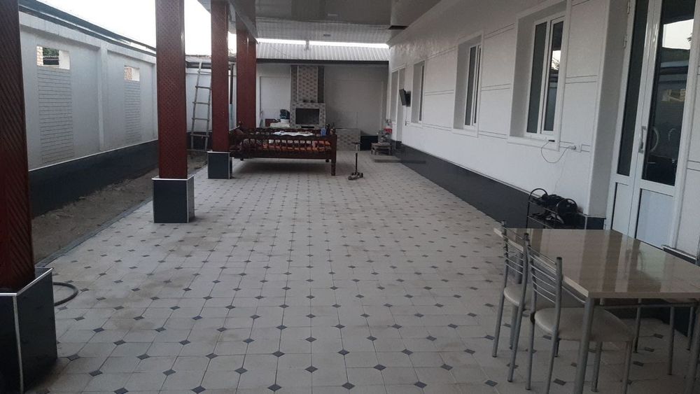 Uy sotiladi arzon va sifatli