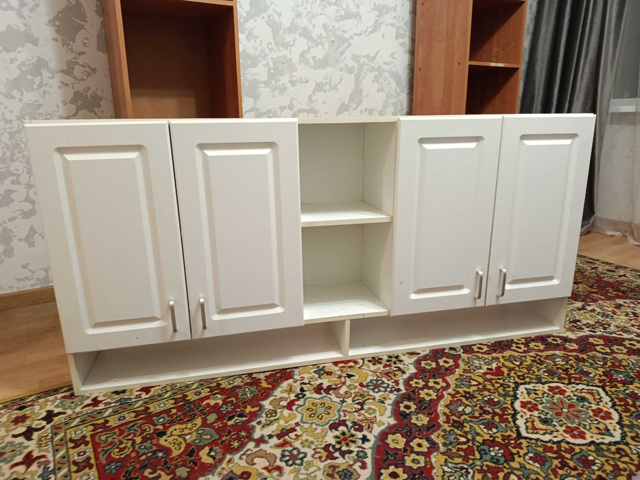 Навесной шкаф...