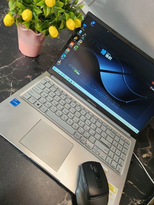 Ноутбук Асус новый неделю пользования нет сарапина нужны деньги из-за