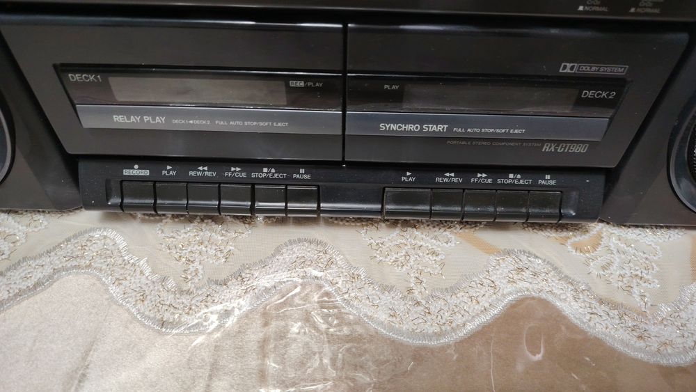 Продаю магнитофон Panasonic.