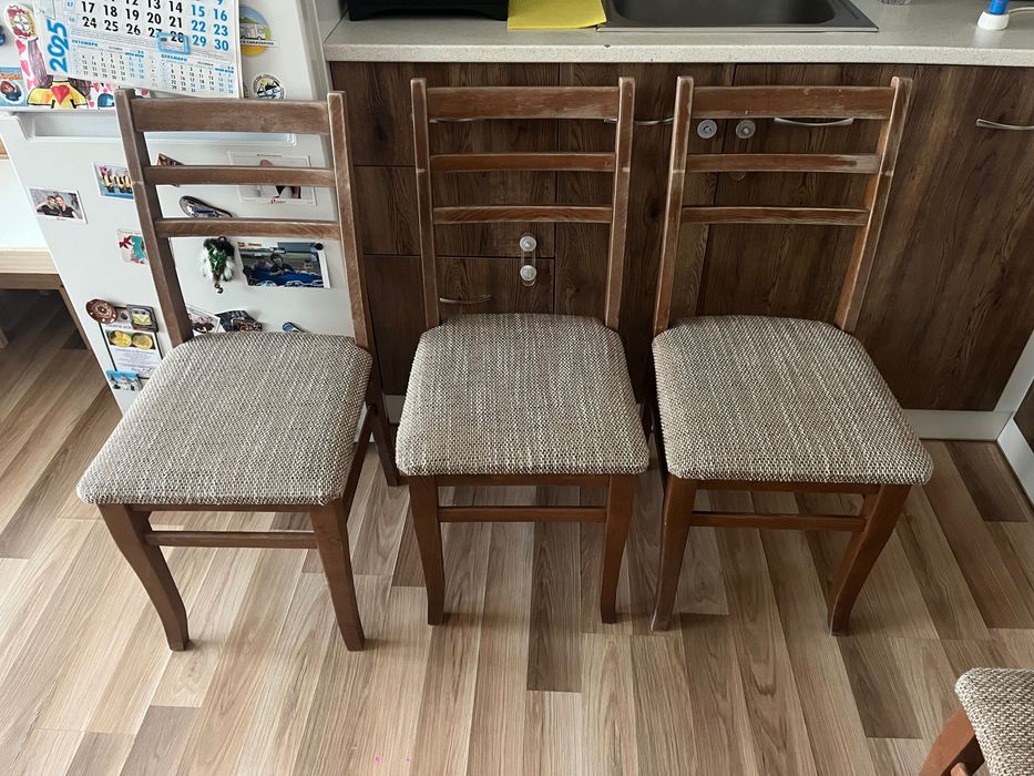 Холна маса с 4 стола