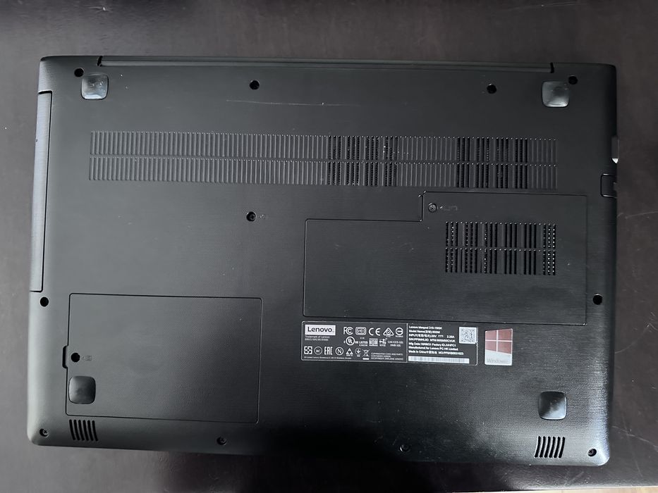 Pc Lenovo uzat ocazional in conditie foarte buna