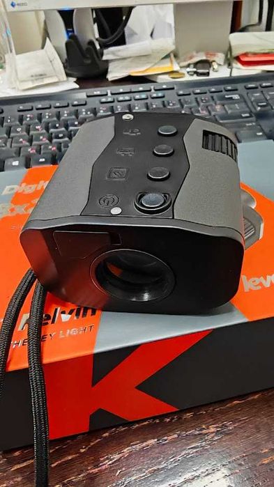 Цифров фотомонокъл Levenhuk Kelvin Snap 8×25