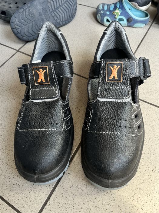 Обувь строительная летняя