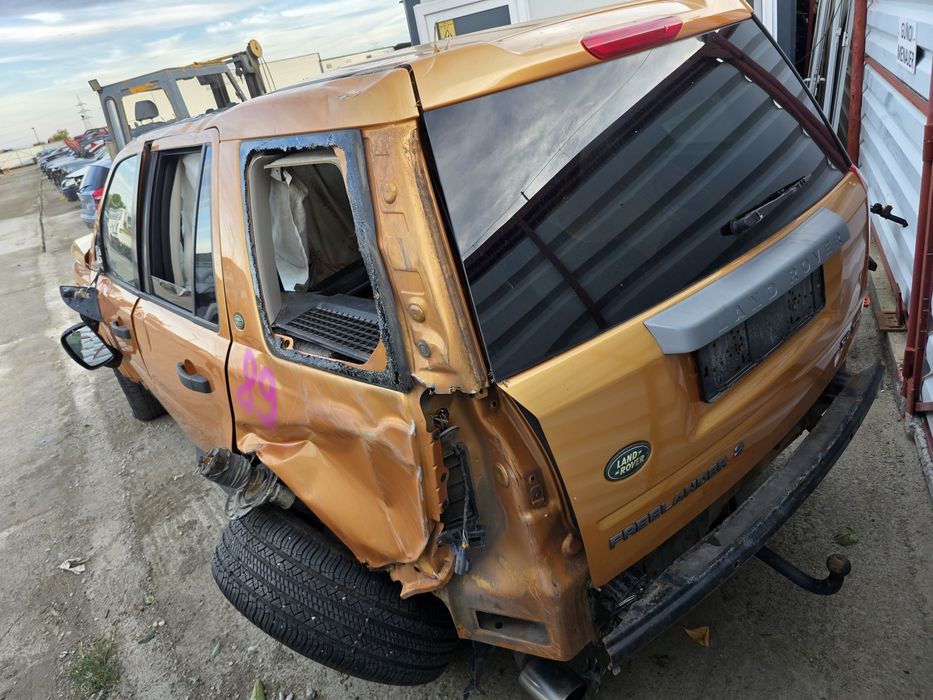 Dezmembrez Land Rover Freelander 2