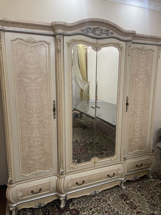 Мебел сотилади  холати яхши