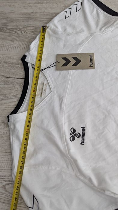 Tricou nou sport mărimea S firma Hummel