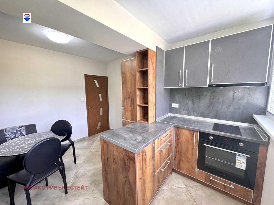 Дава се под наем Едностаен апартамент в Русе, Дружба 1 - 55 кв.м за 306 € - Снимка #8