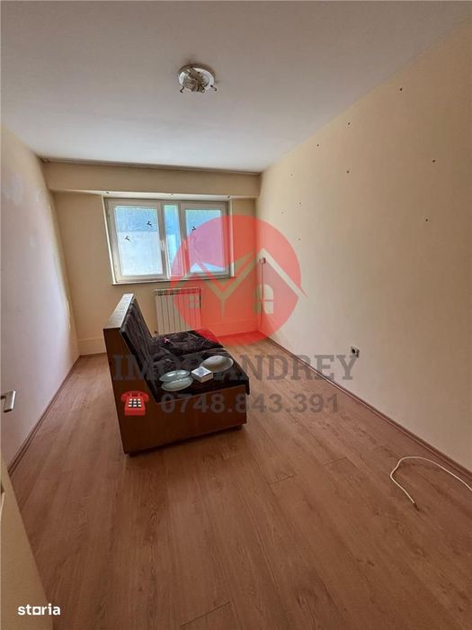 Apartament 3 camere, 66 mp, Vest, Str. Isaccei, 2 bai