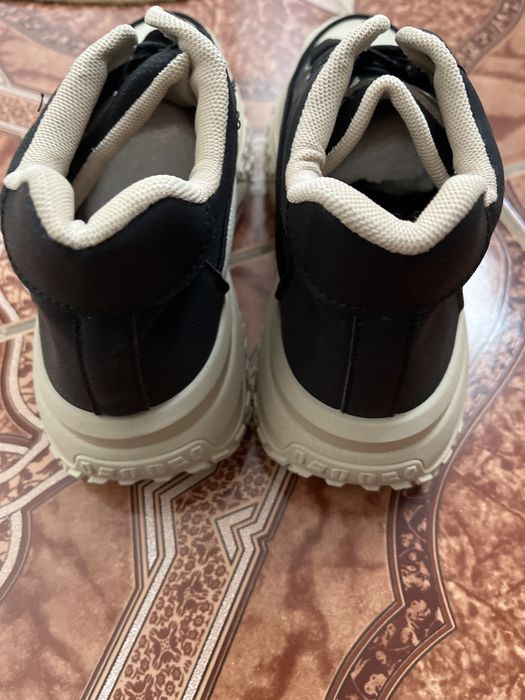 Bocanci  noi pentru fete!