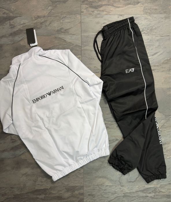 Мъжки екипи Armani