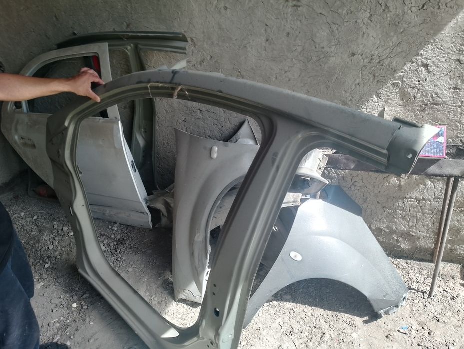 Bachina spark peredniy leviy