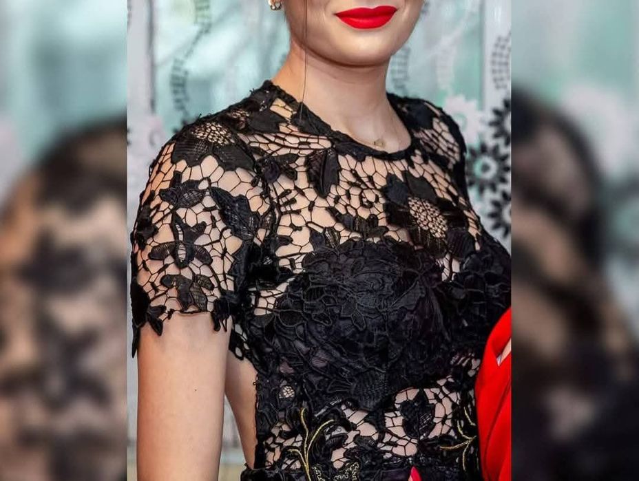 Rochiṭă de ocazie, tulle + dantelă