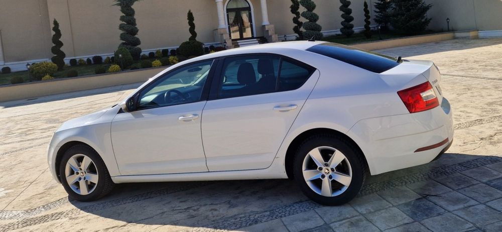 Skoda Octavia 16d 2020