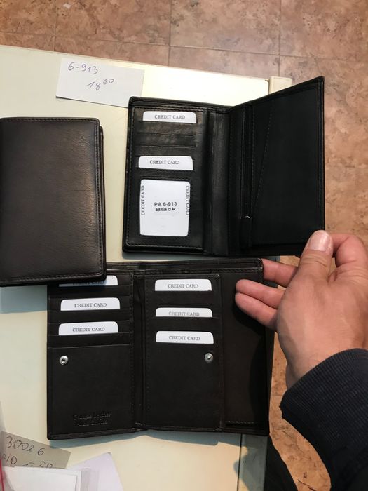 Портфейли телешка кожа на едро