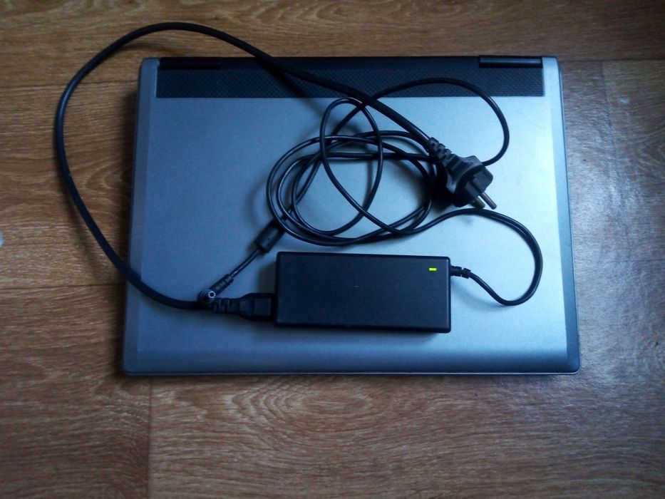 Продается ноутбук рабочий