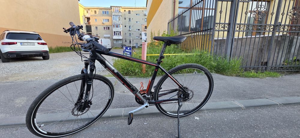 Bicicleta de trekking Cube CLS country lite system
Bicicleta de trekking