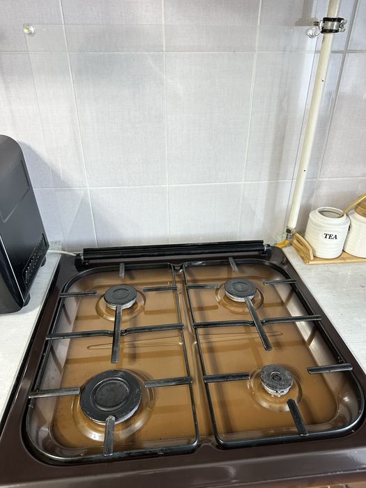 Срочно продам Газовую плиту!
