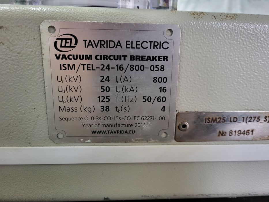 Întreruptor în vid Tavrida Electric VCB – Medie Tensiune – Trifazat