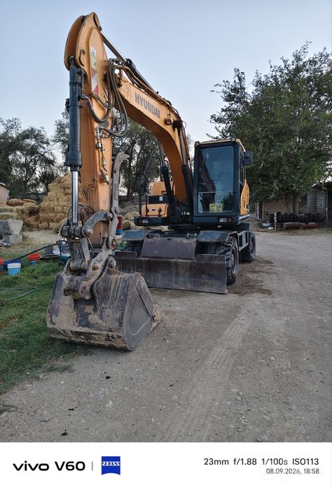 Ekskavator Hyundai 145 HW sotiladi 2018