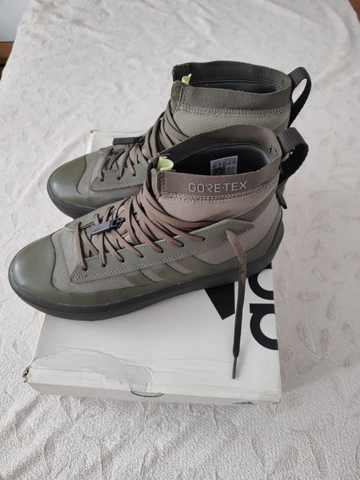 Adidas znsored gore tex
