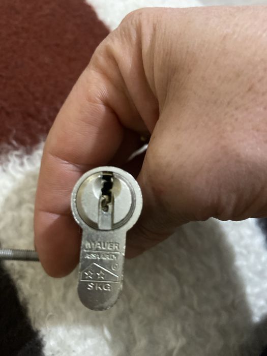 Патрон за входна врата