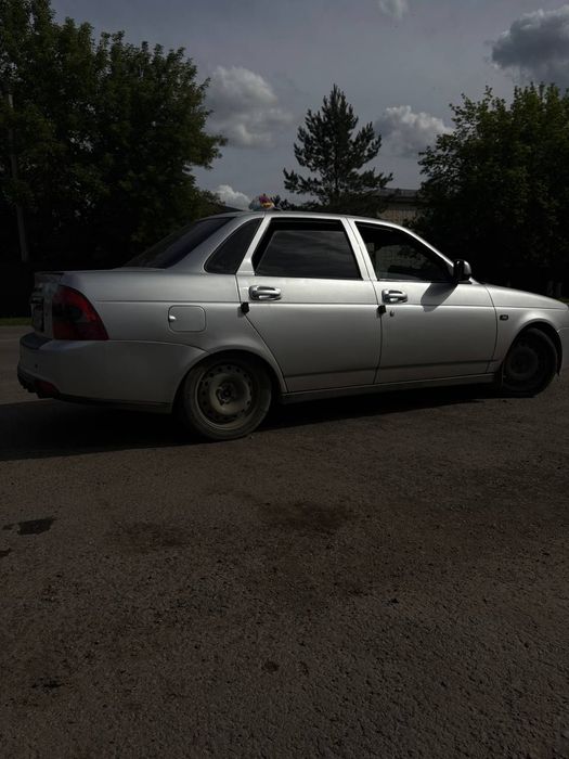 Lada Priora седан