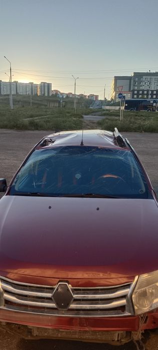 Продам Дастер 2012года автомат 2млнт
