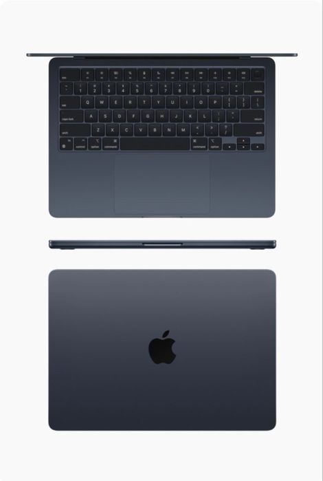 MacBook Air 13’’ with M5 16GB RAM, 512GB. Midnight.