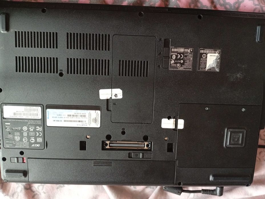 15.6' Acer TravelMate Core i5-560M/4GB DDR3/320GB/lntel HD/ Windows 10