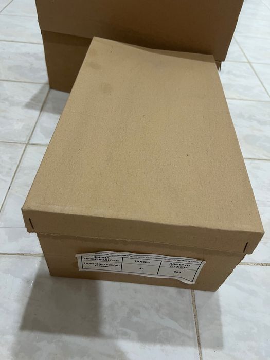 Нови мъжки обувки 42