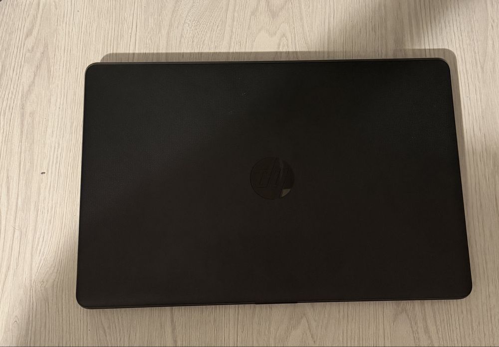 Laptop HP nefolosit 10/10
