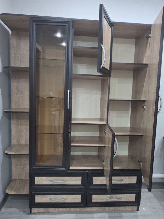 Шкаф для кухни и зала