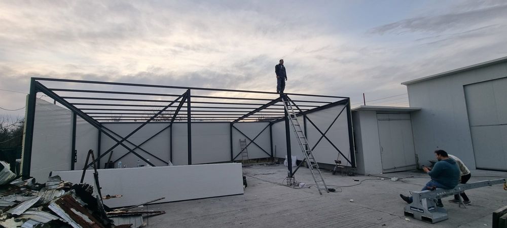 Vând hală metalica 10x20x4