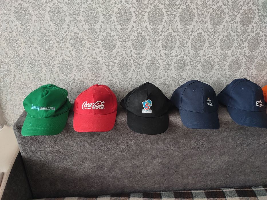 Кепки новые разные размеры