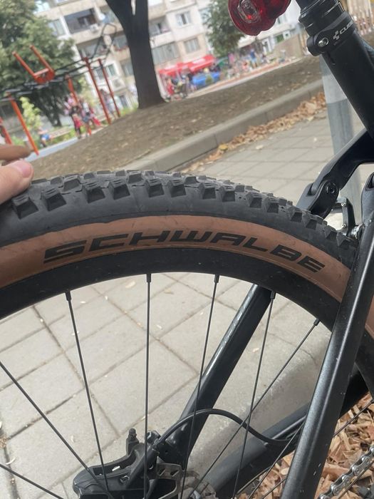 Продавам две гуми на schwalbe smart sam 27,5