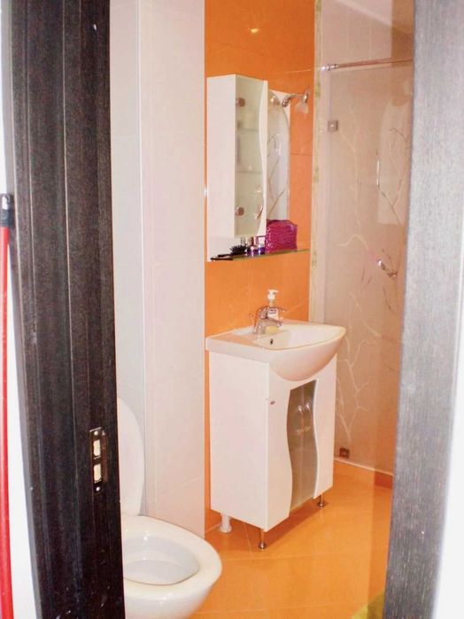 Дава се под наем Тристаен апартамент в Пловдив, Център - 100 кв.м за 420 € - Снимка #8