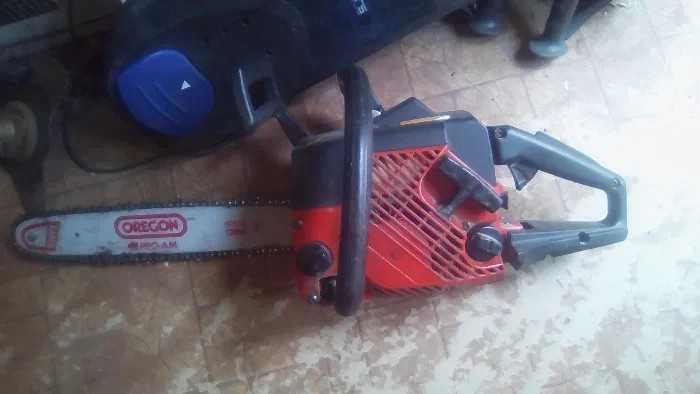 Моторен трион Хусварна Бензинова резачка Husqvarna Jonsered Turbo 2041