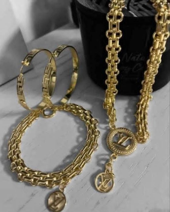 Bijuterie placat cu aur