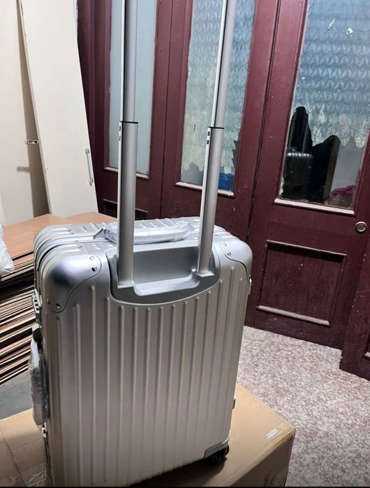 Оригинален куфар Rimowa